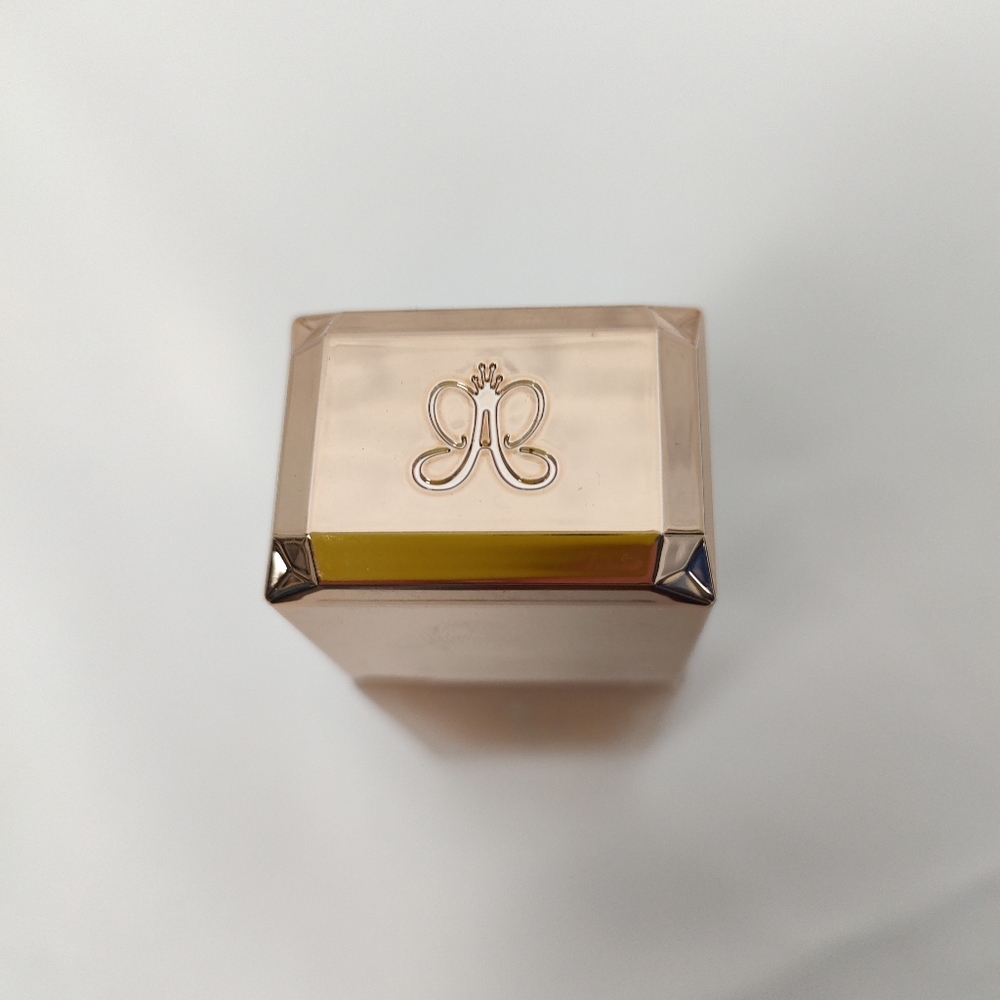 Anastasia Beverly Hills Impeccable Blurring Second Skin Foundation Matte 4.5W - Picture 2 of 5